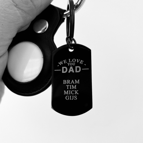 Sleutelhanger met naam - We love you dad zwart