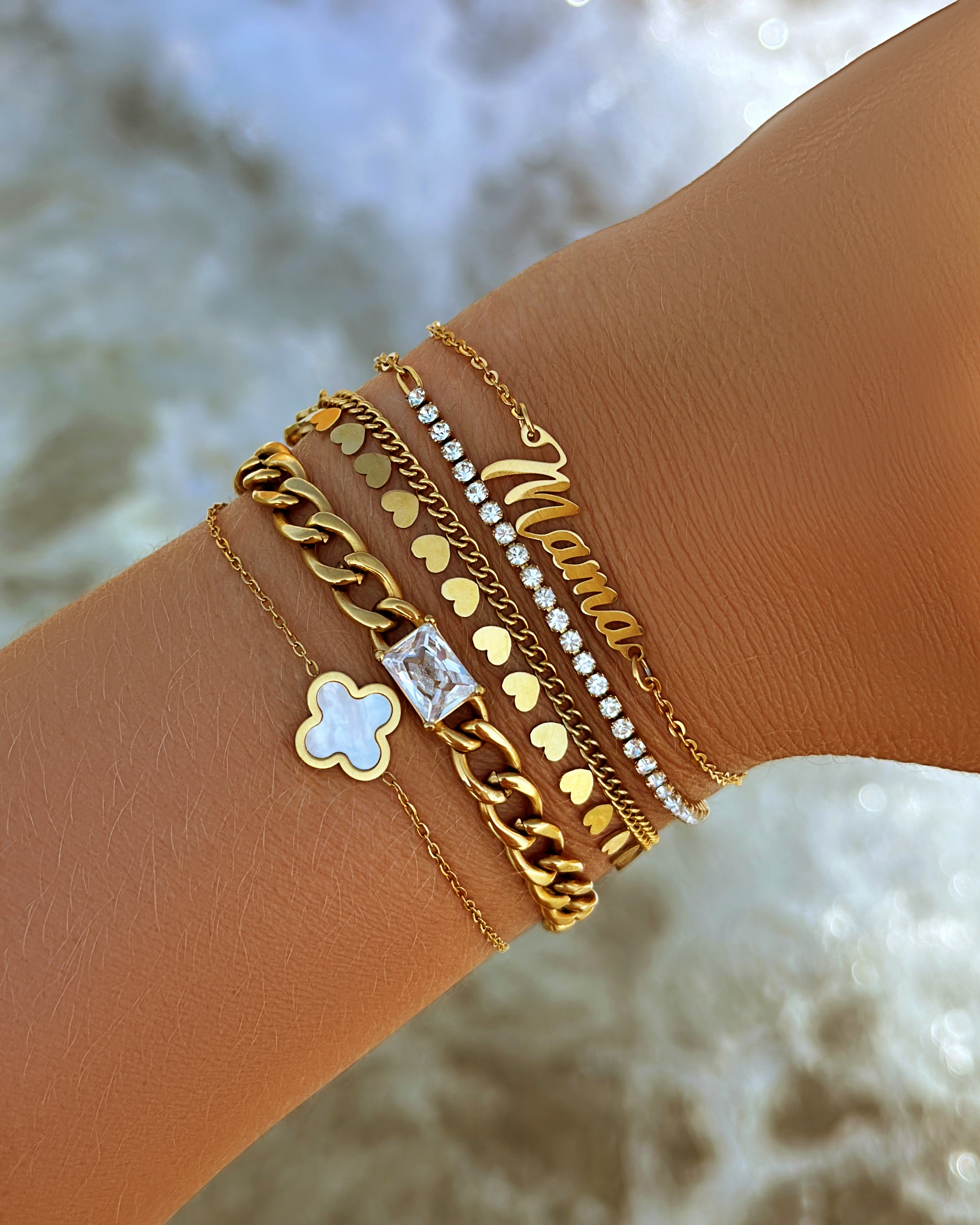 Luxury Clover armband kleur goud