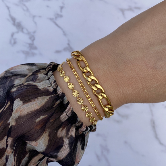 goudkleurige armbanden om de pols voor een trendy look om te kopen
