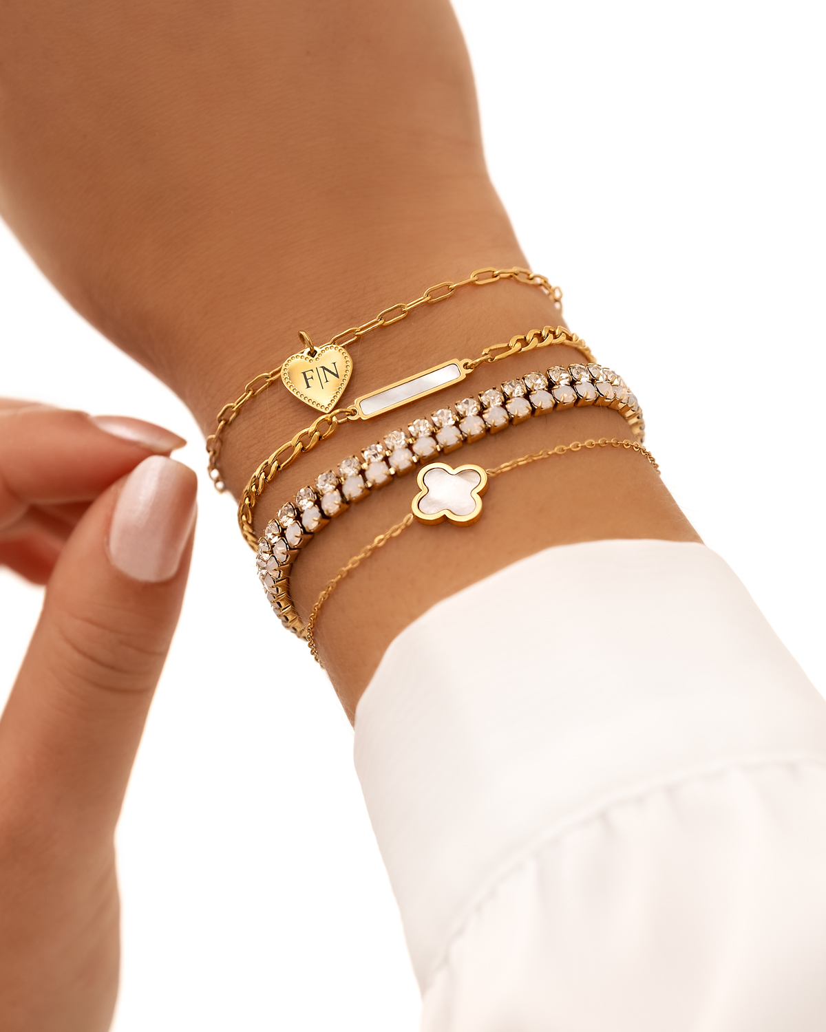 Initial bracelet vintage heart goldplated