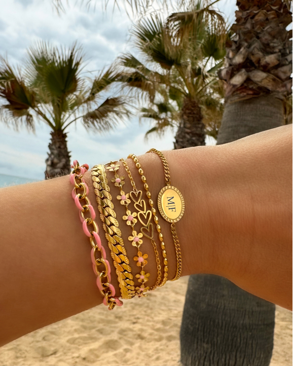 Zomerse armparty met roze details