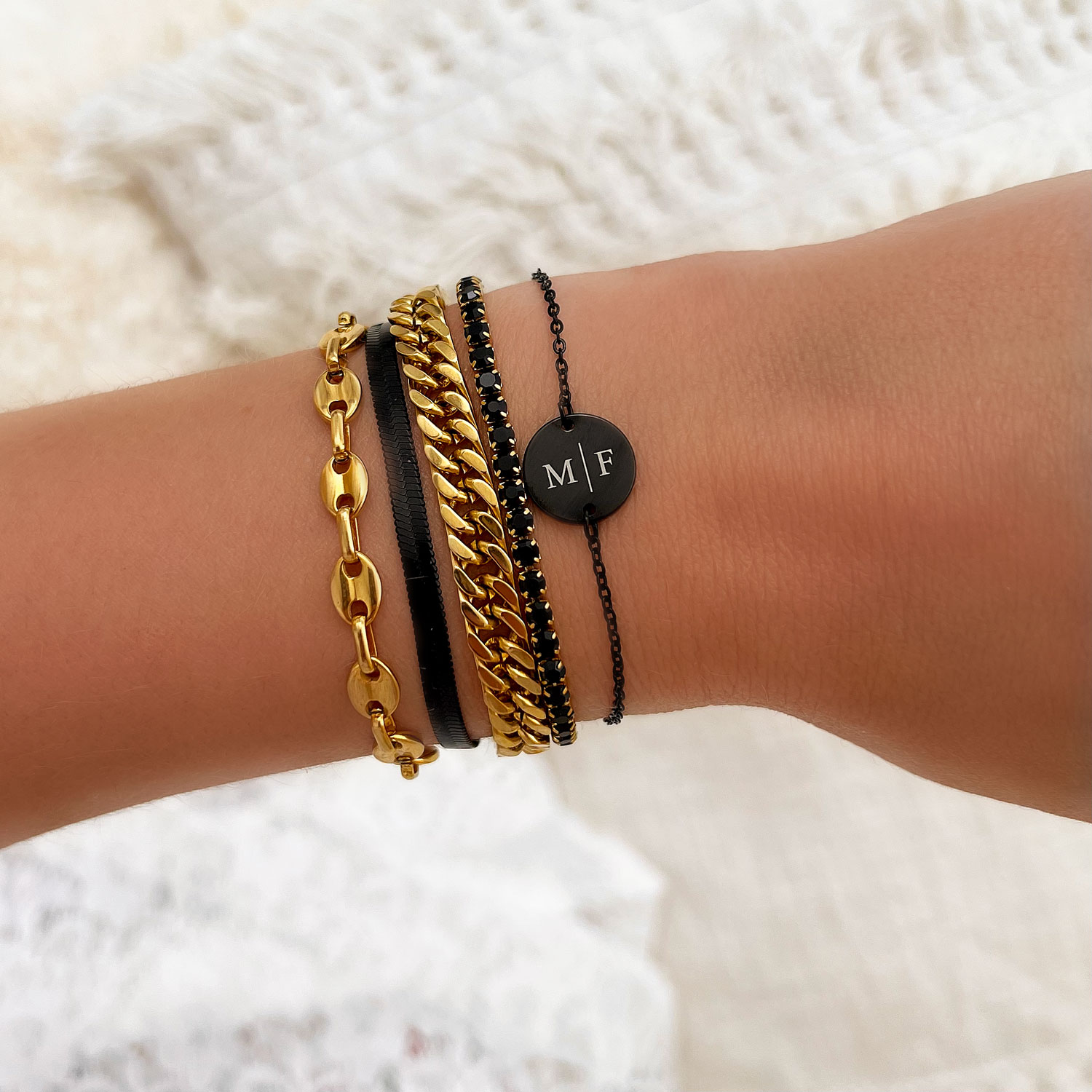 Armparty zwart en goud