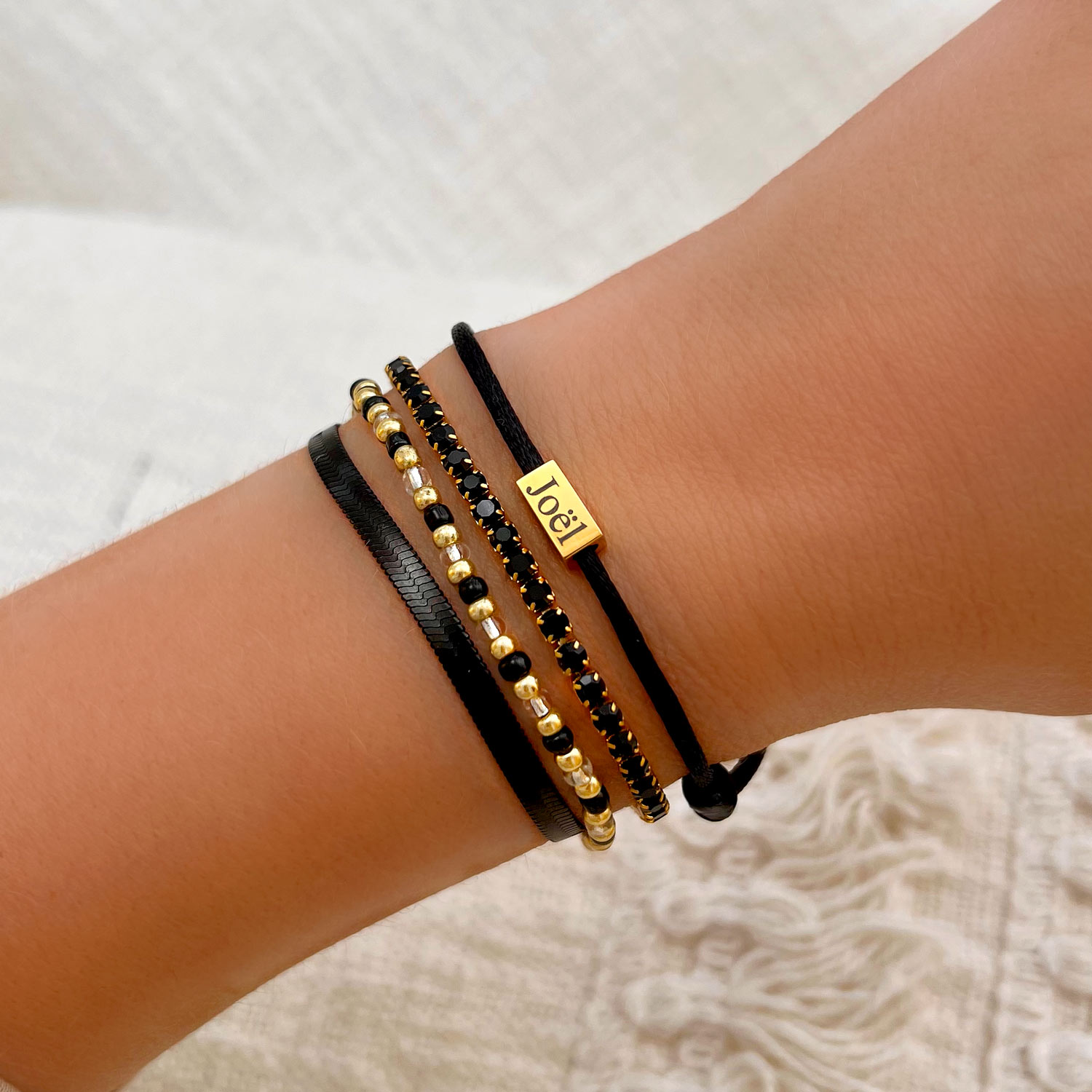 Verdorde Verdeelstuk Verzakking Kralen Armband Black | Armbanden | Shop Finaste.nl