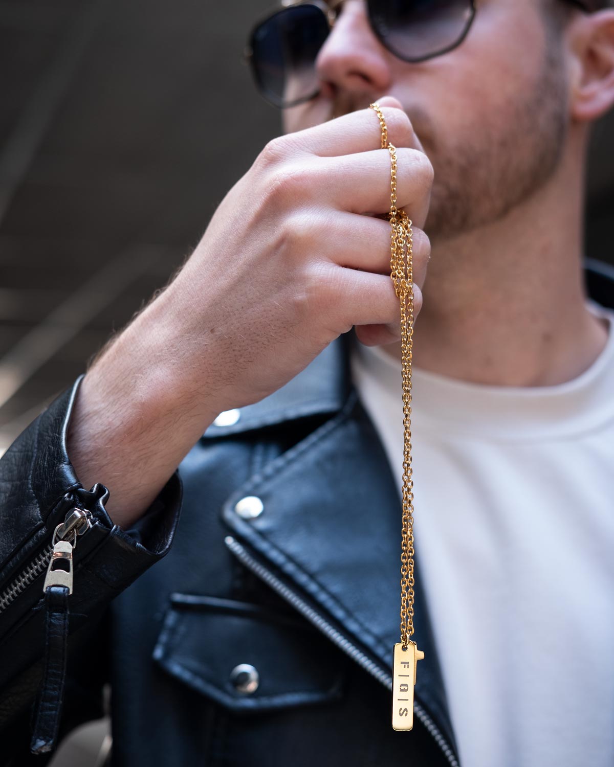 Gouden gepersonaliseerde ketting voor hem kruisje