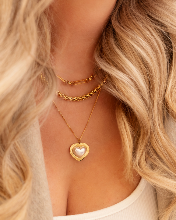 Gouden necklaceparty met hartje