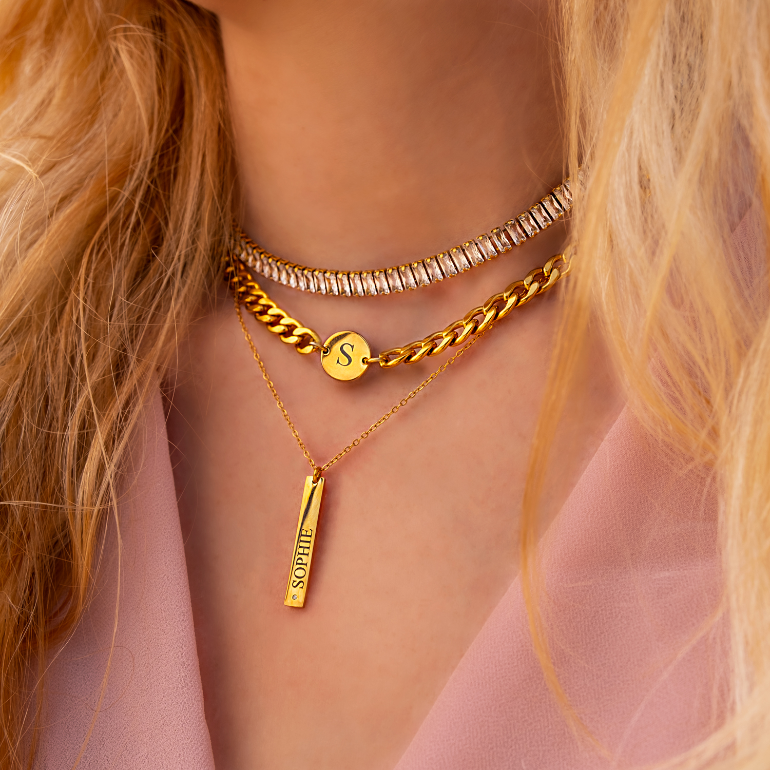 Gouden necklaceparty met tennis ketting