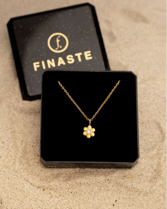 Necklace daisy flower goldplated