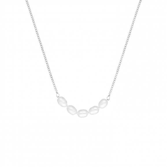 Multi pearl necklace