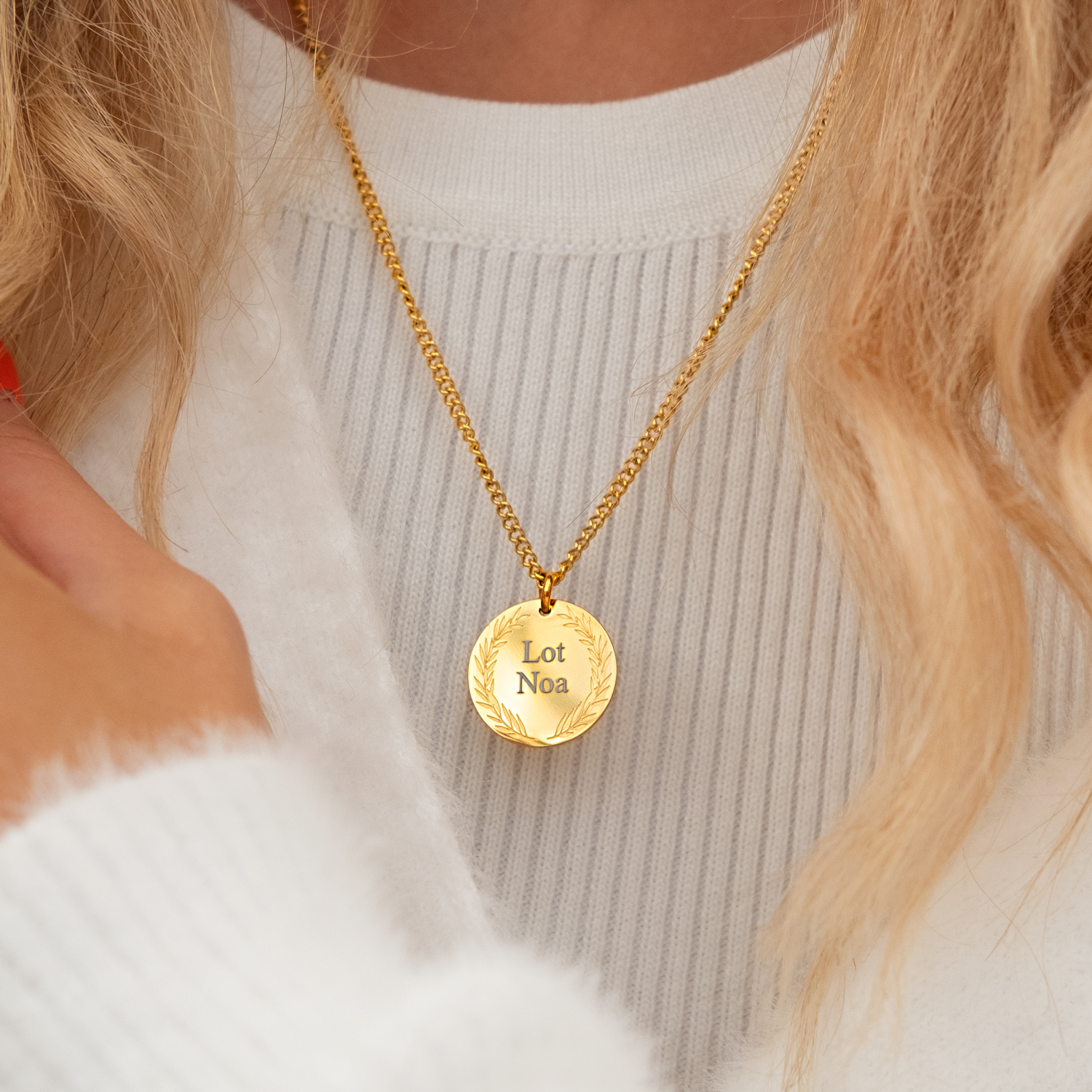 aansluiten weggooien Interpretatie Ketting graveerbare munt goud kleurig | Kettingen | Shop Finaste