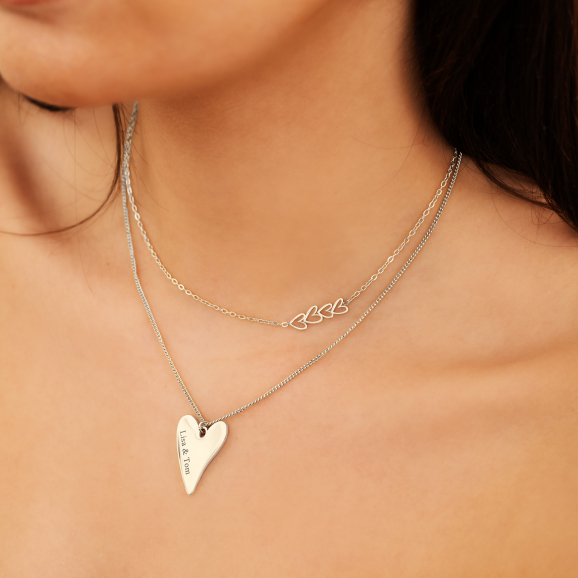 Zilveren necklaceparty met hartjes