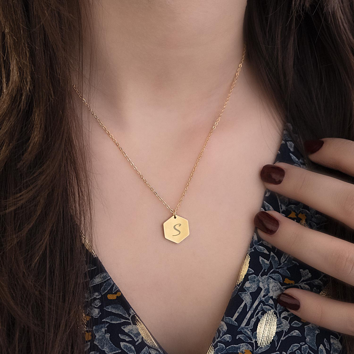 Sierletter ketting goud