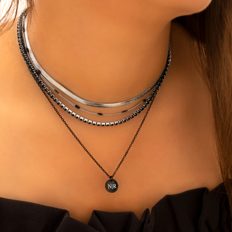 Tennis necklace black stones