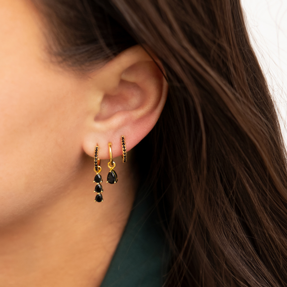 Exclusive black drop earrings goldplated