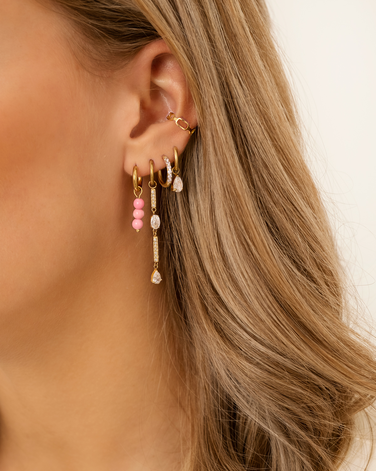 Earrings hot pink goldplated