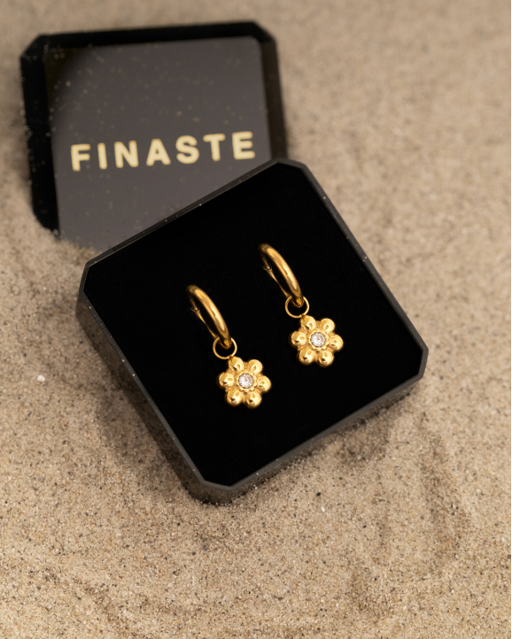 Earrings daisy flower goldplated
