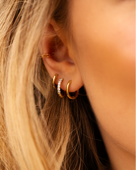 Shiny oorringetjes 10 mm goudkleurig