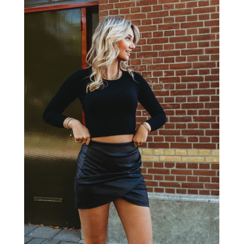 Cropped top ribbed black