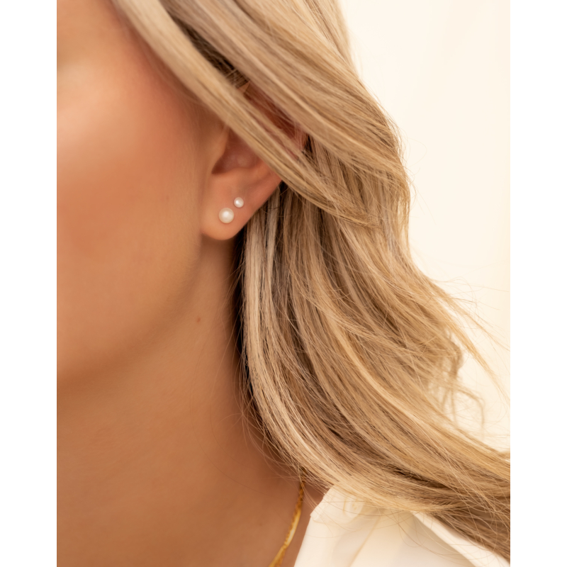 Pearl oorknopjes goudkleurig