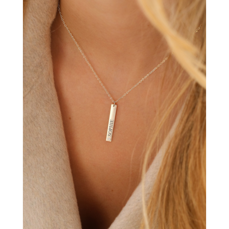 Graveerbare bar ketting met steentje