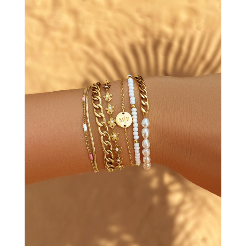 Witte Kralen Armband Goudkleurig
