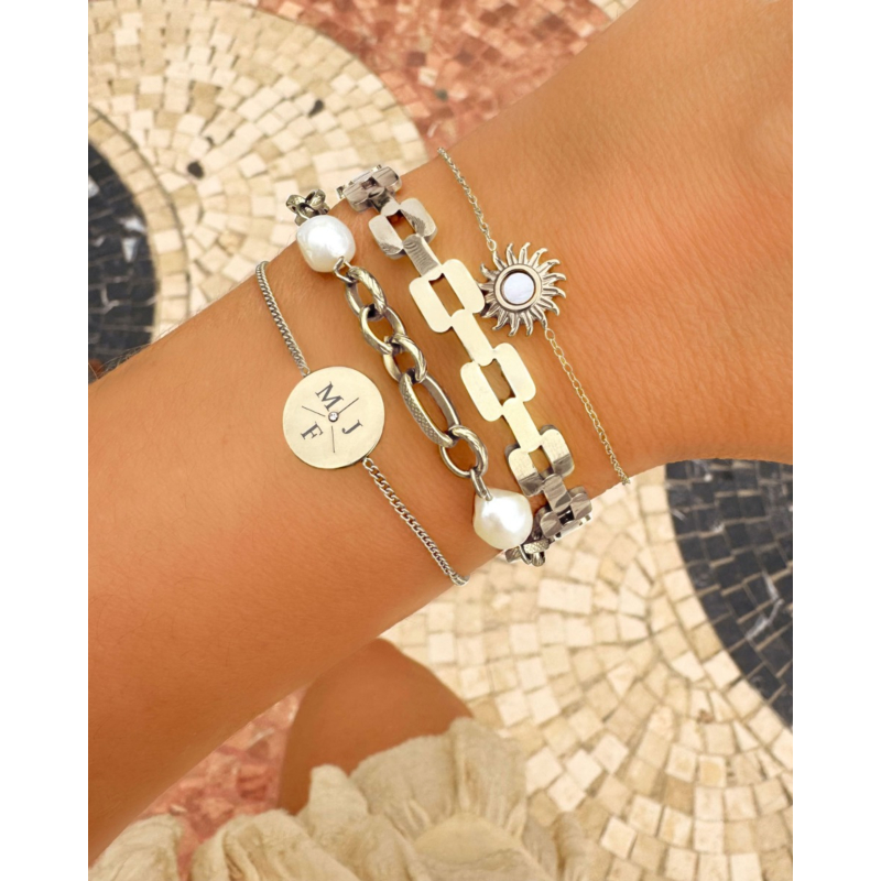 Chain and pearl bracelet