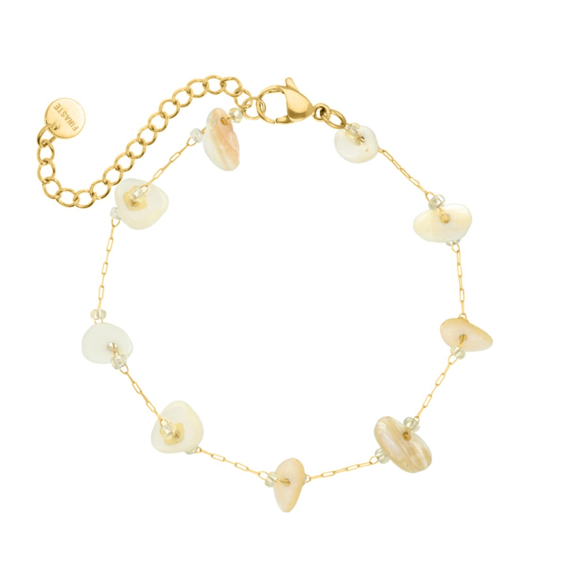Armband beige steentjes goudkleurig
