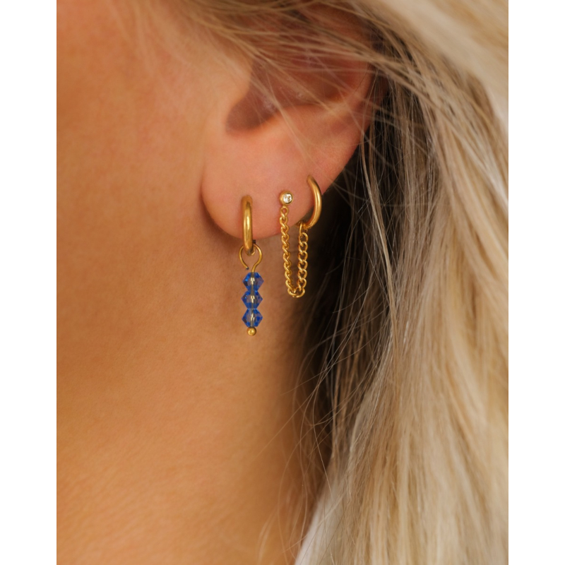 Oorbellen drie steentjes blauw goudkleurig