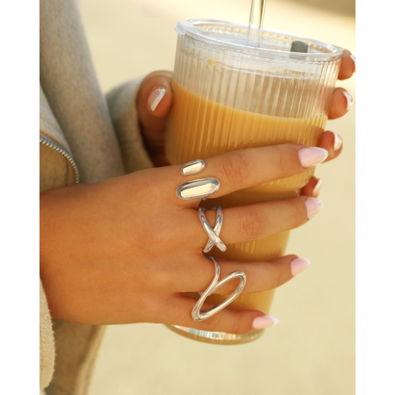 Bold ring open