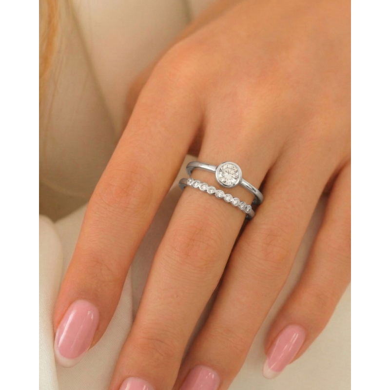 Dubbele ring met steentjes