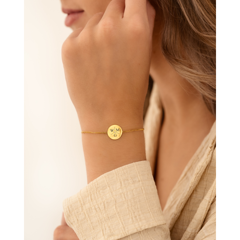 Armband 3 initials exclusive goudkleurig