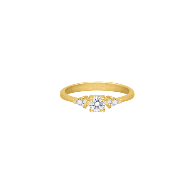 High class stone ring goudkleurig