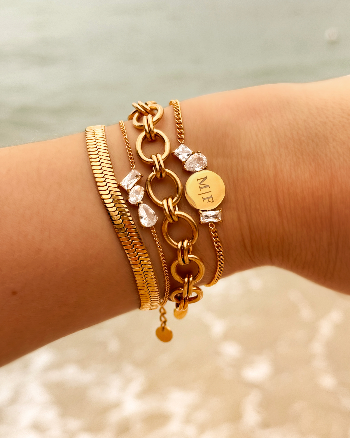 Statement bracelet round chains goldplated