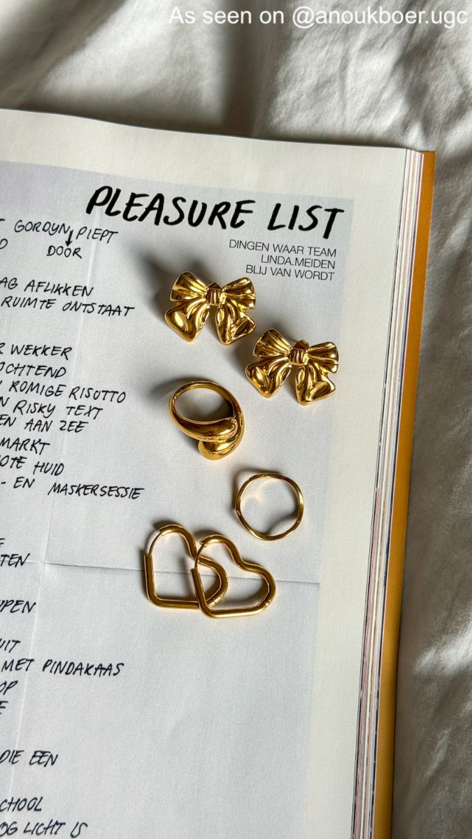 Influencer gouden Finaste sieraden 
