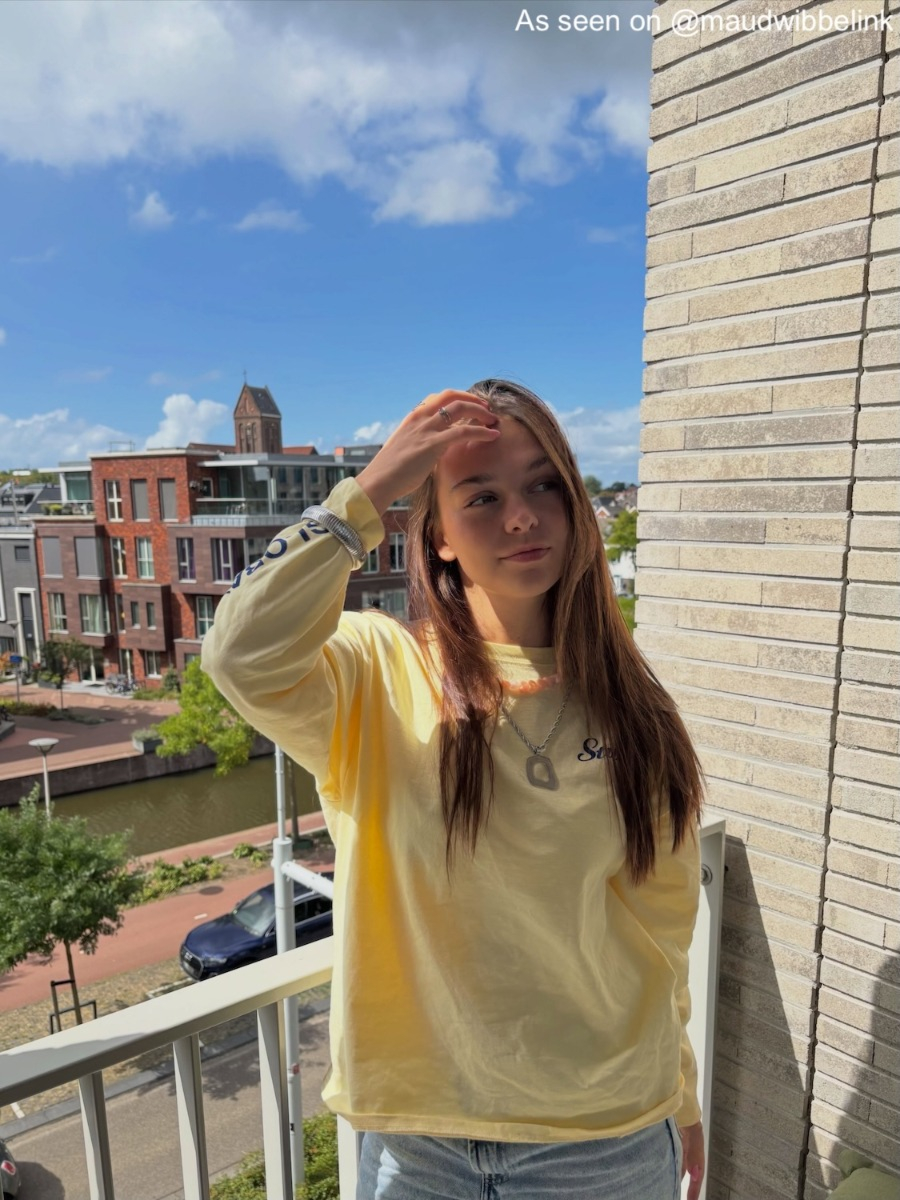 Ketting statement hanger bij influencer