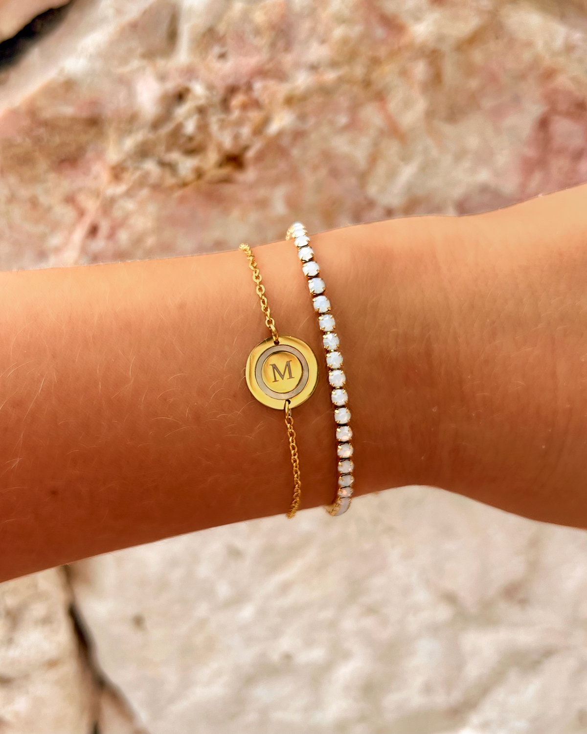 Mix van gouden armbanden