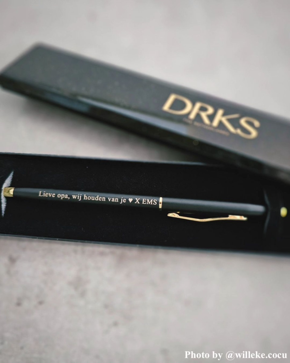 Influencer met pen