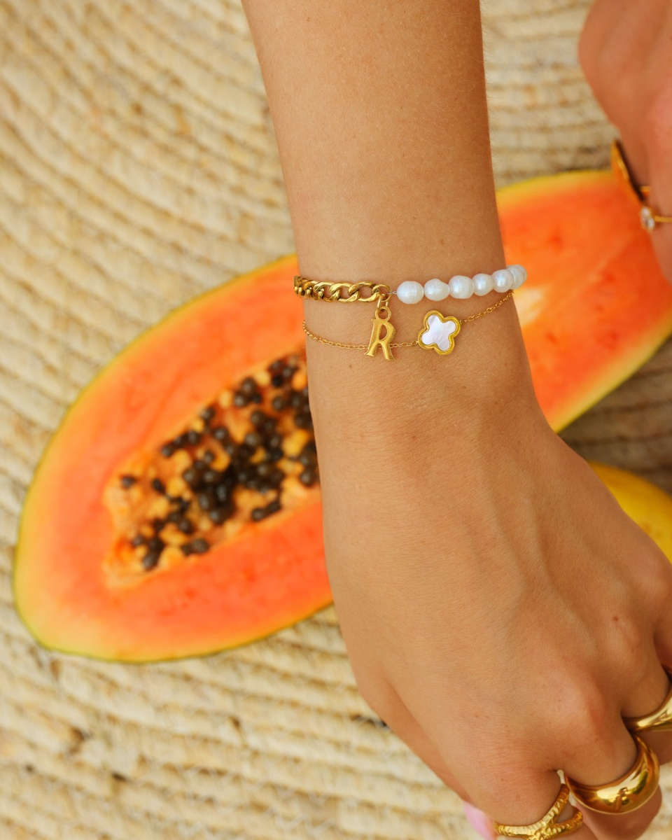 gouden armbanden mix
