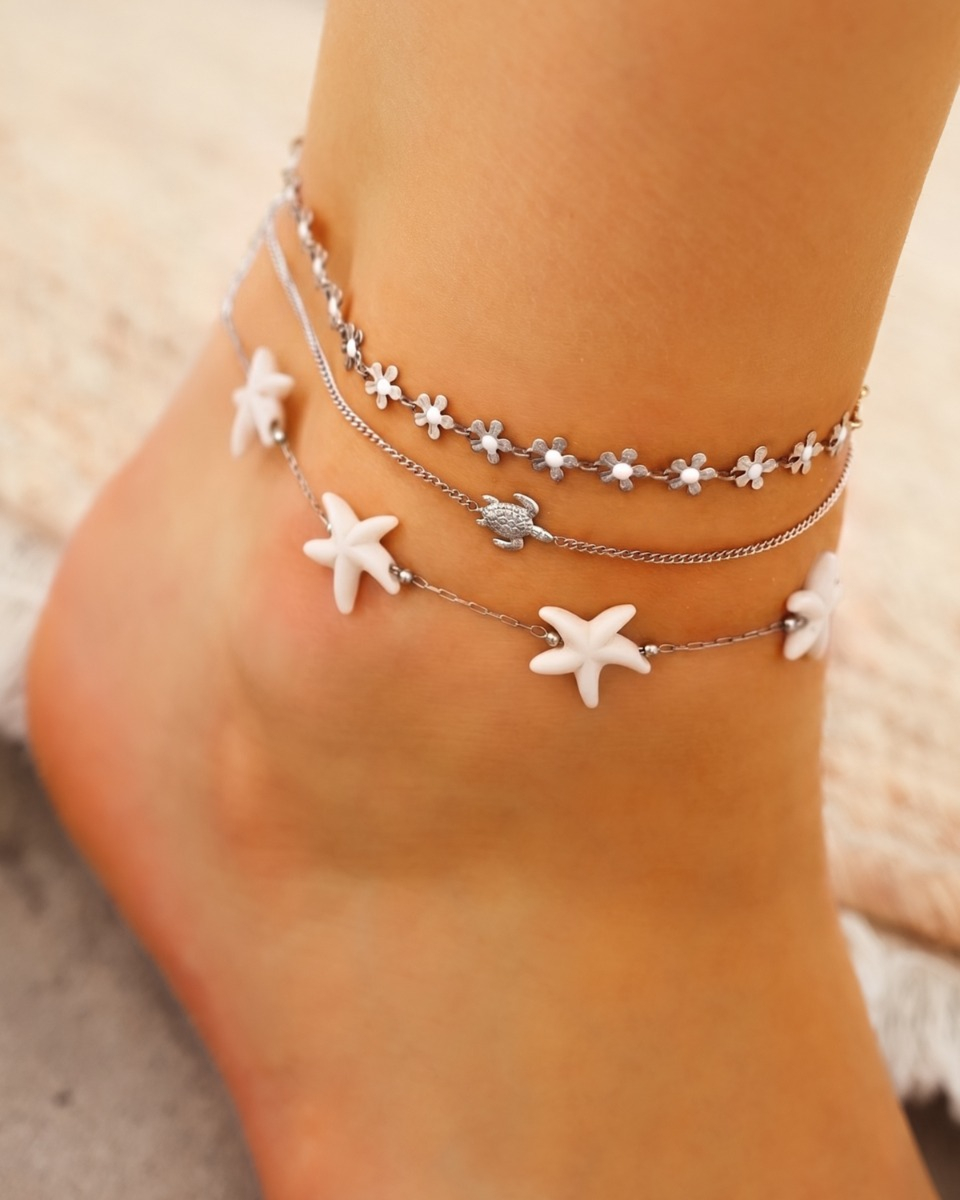 zilveren zomerse enkelbandjes look