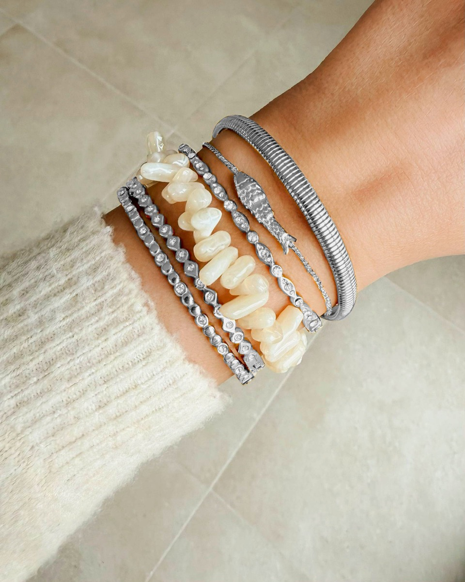 Zilveren bangle armparty met steentjes