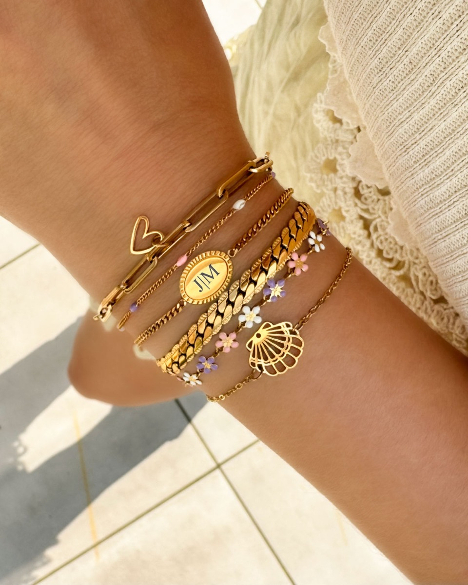 Vintage initial bracelet goldplated