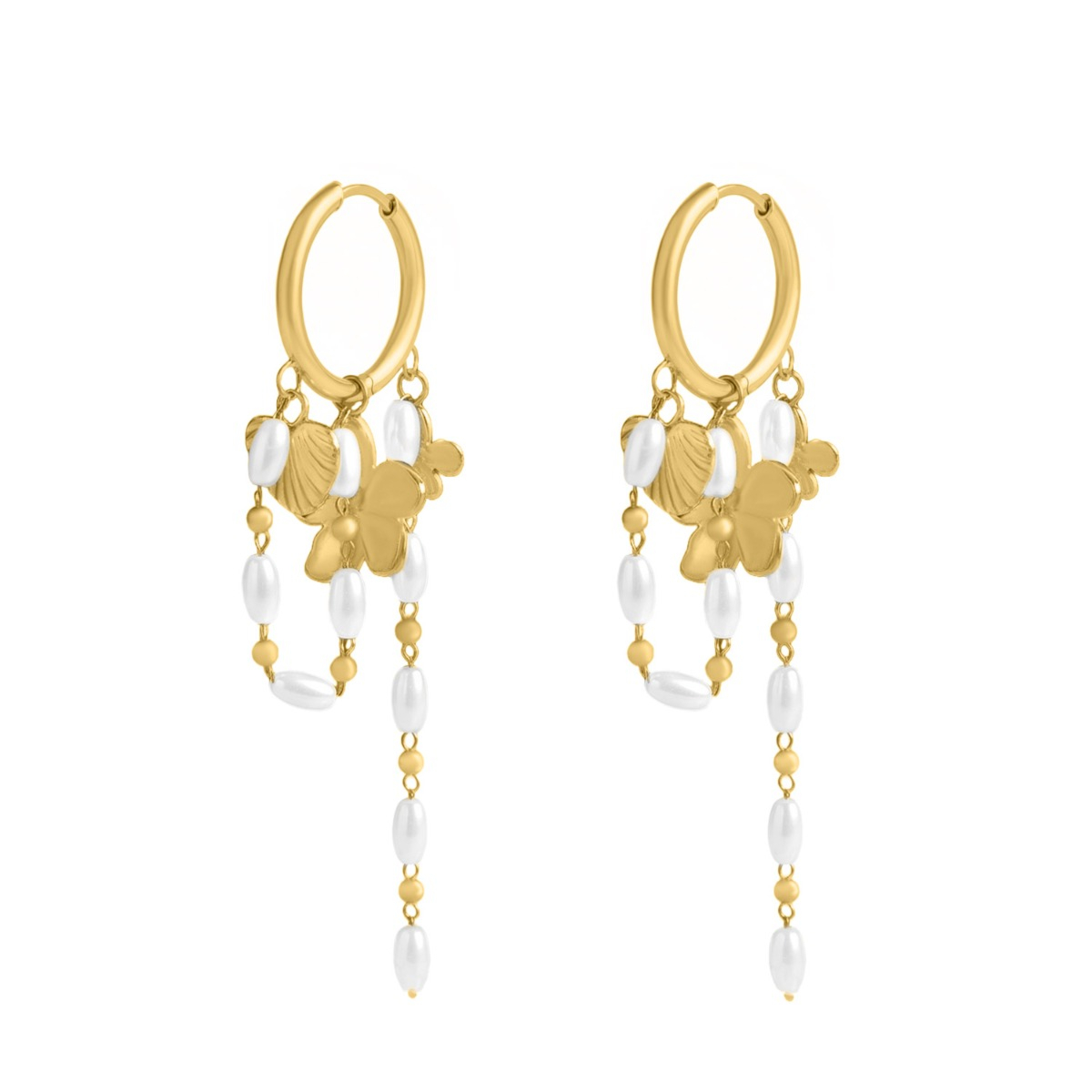 Multi pearl oorbellen met bedeltjes goudkleurig