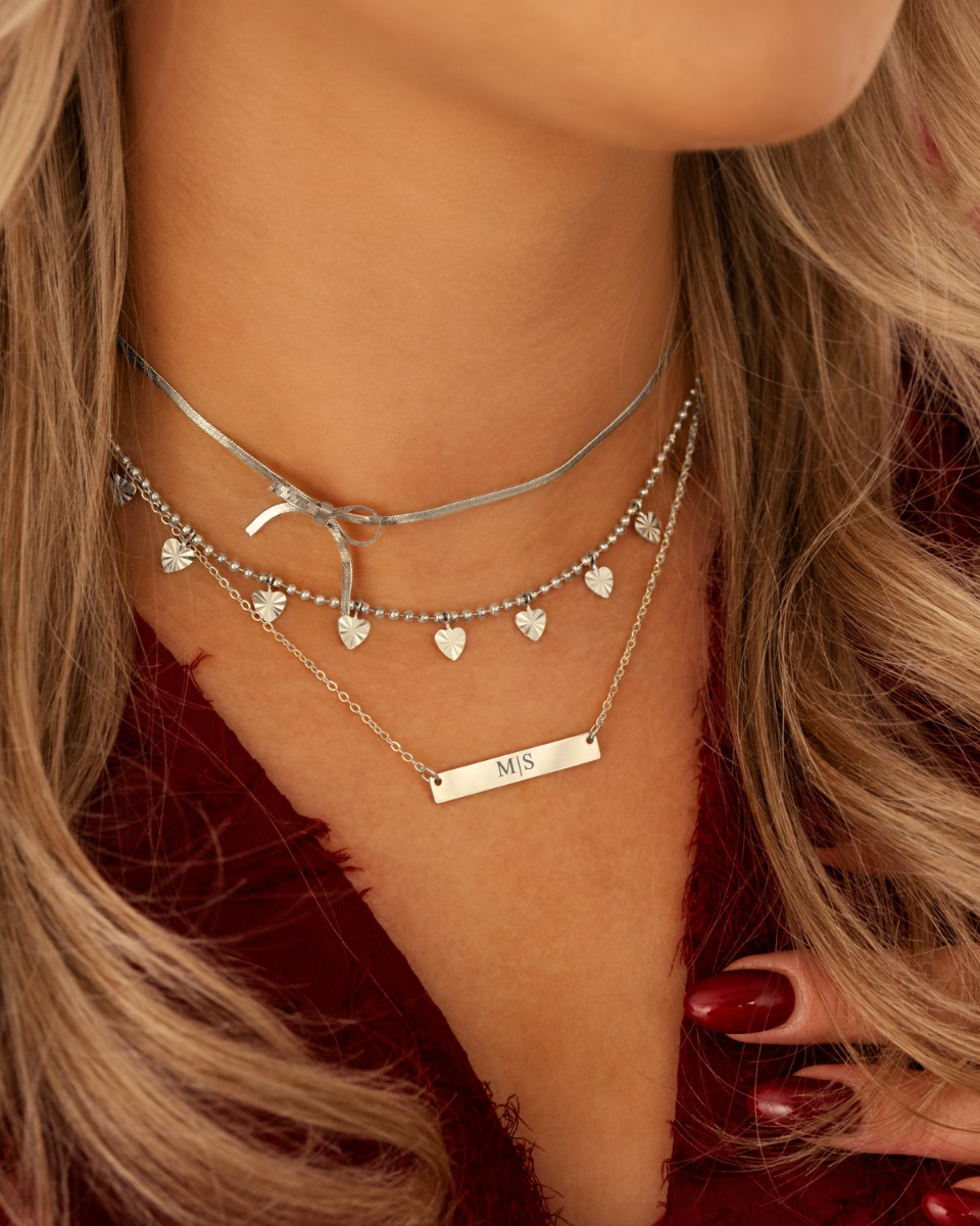 Bar ketting in necklace layer