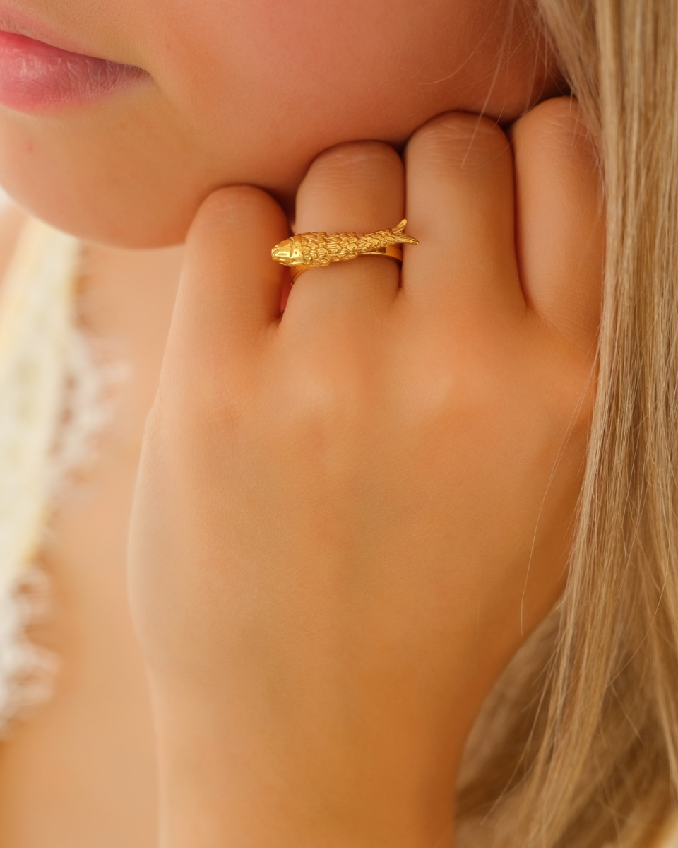 Gouden ring met vis