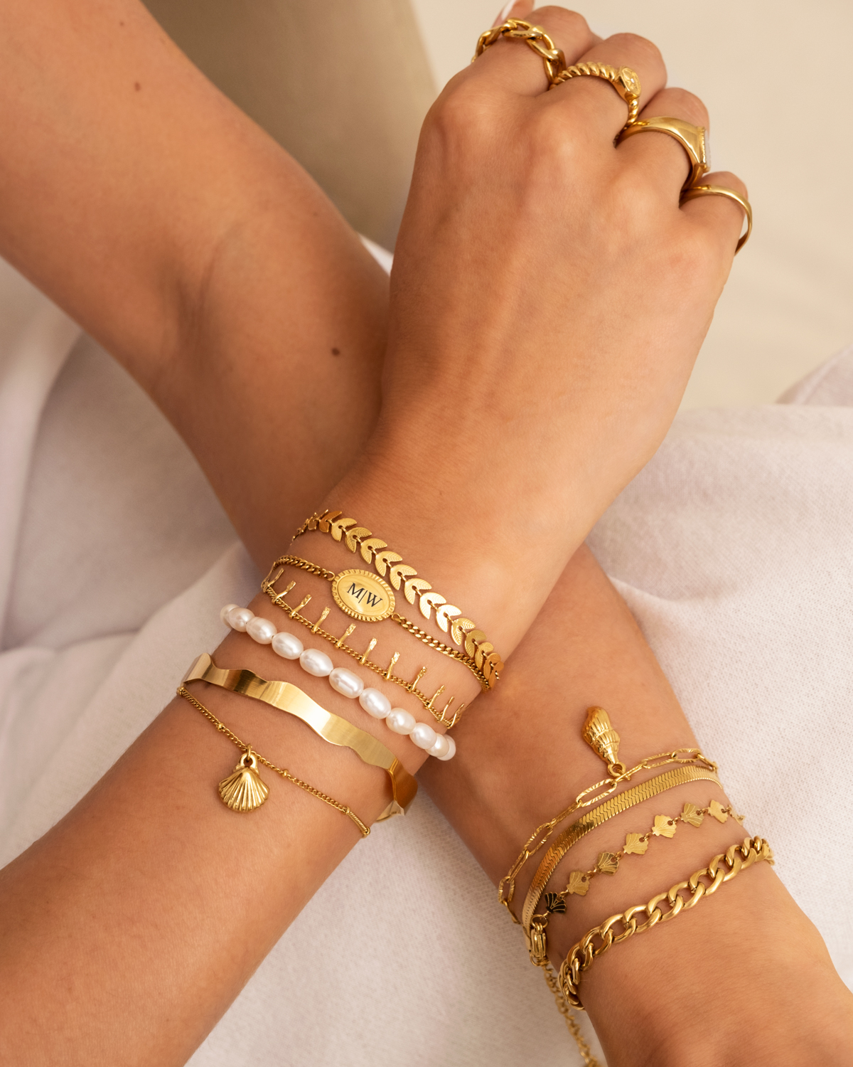 Gouden armbanden kopen