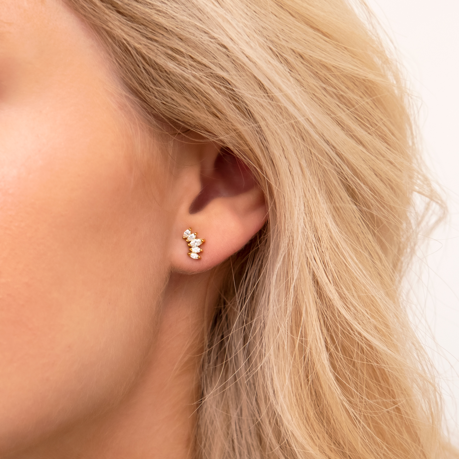 Shop de mooiste oorknopjes met sparkling in het goud