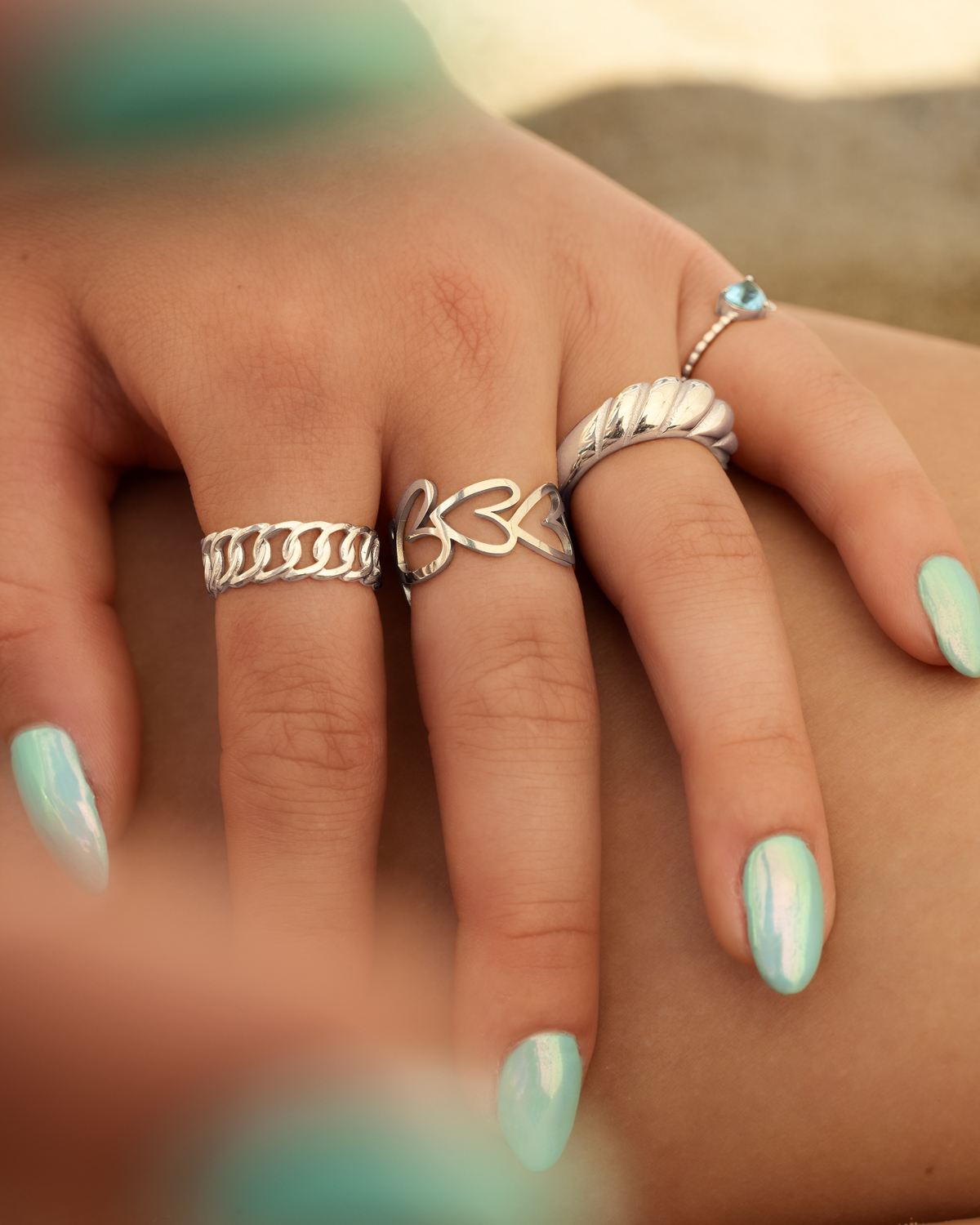 Chunky ring croissant