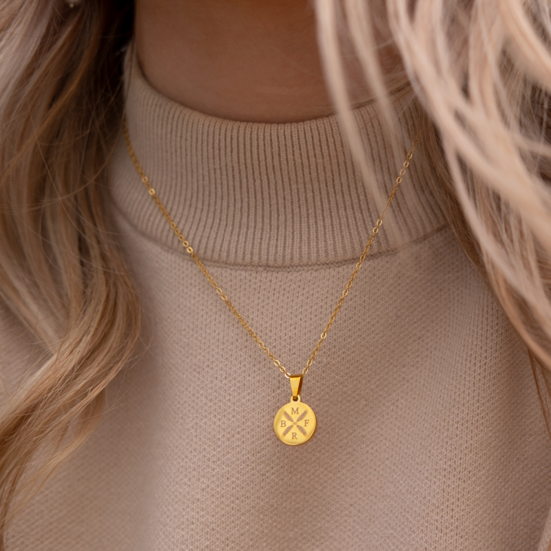 Gouden ketting met gravering