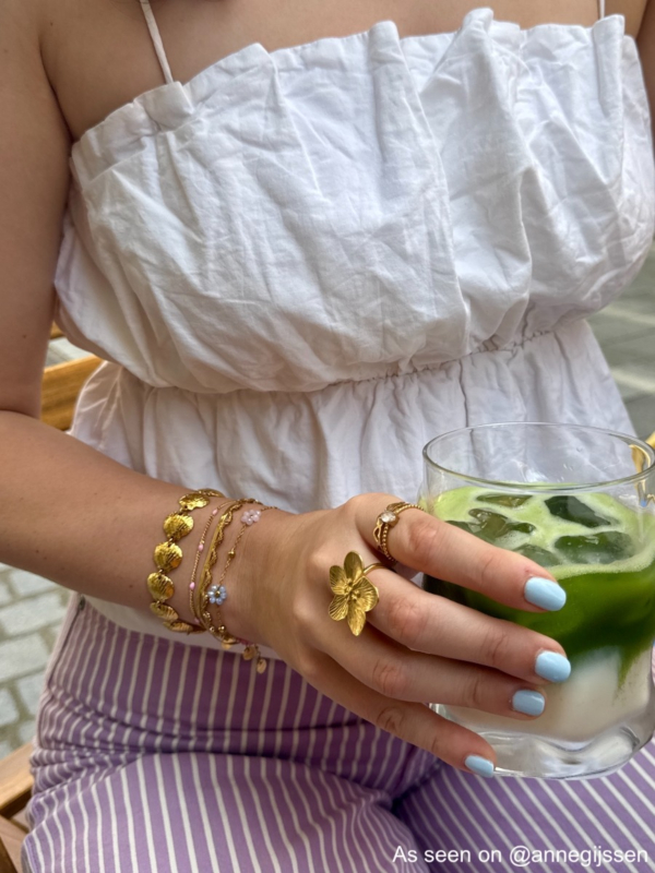 Armband met bloemetjes multicolor bij influencer