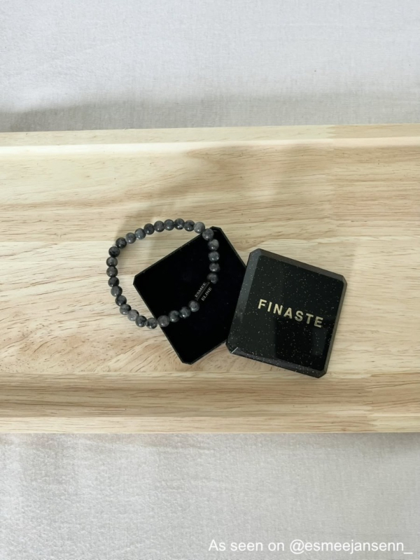 Kralen armband met namen.