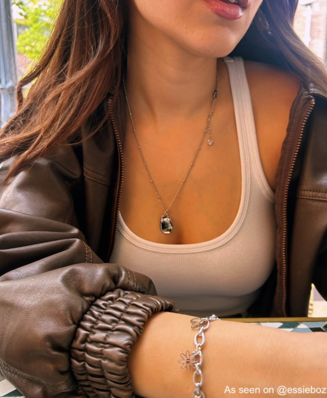 Bolletjes ketting zilver.